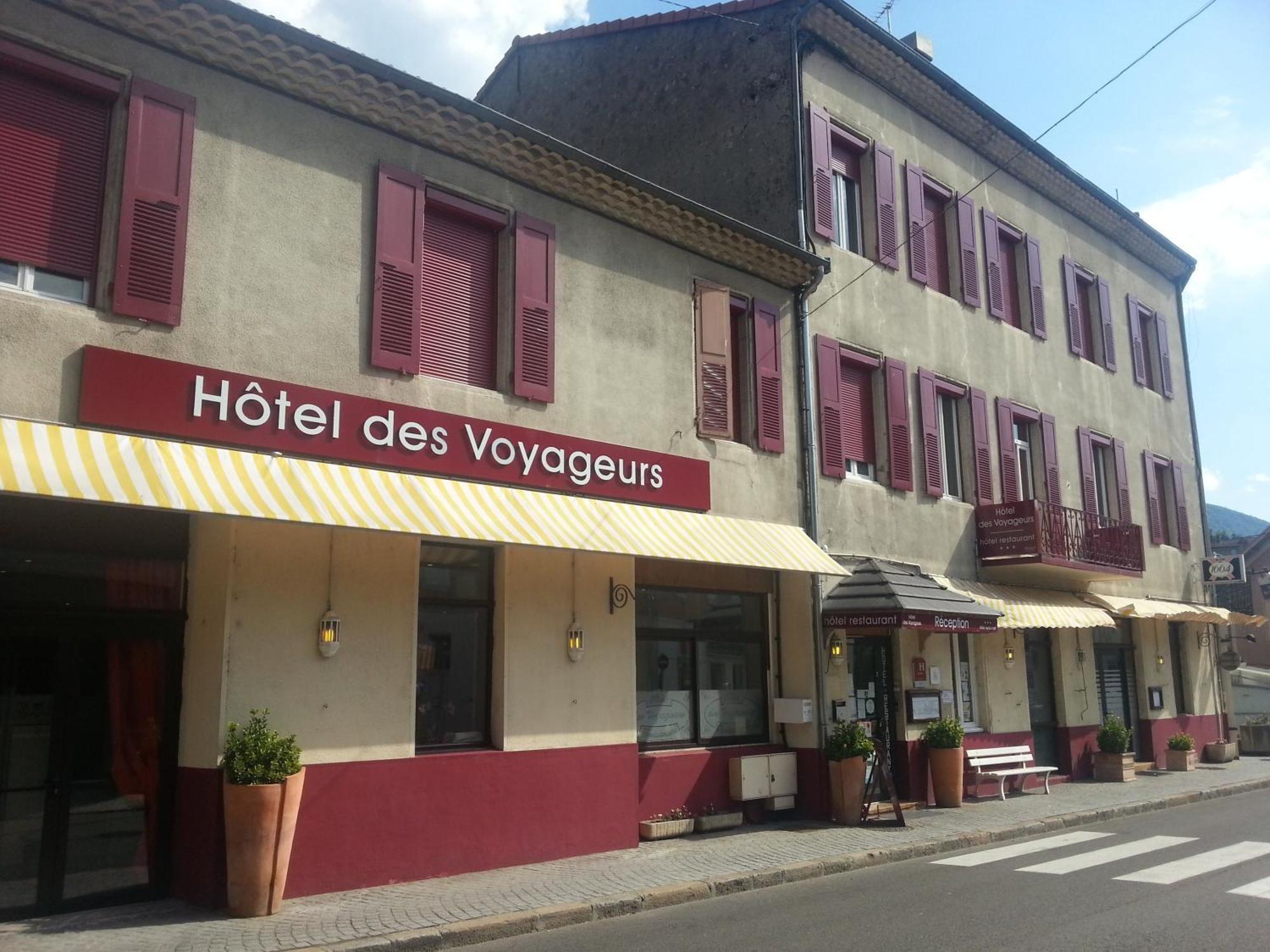 Hotel-Restaurant Des Voyageurs Le Cheylard Esterno foto